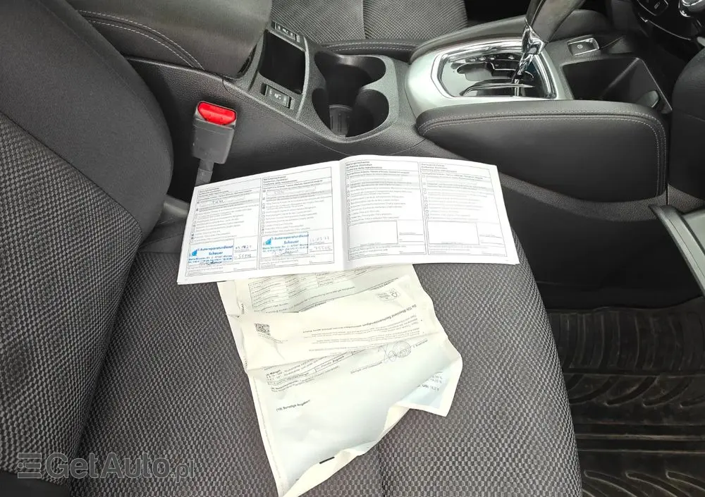 NISSAN Qashqai 1.2 DIG-T Xtronic TEKNA