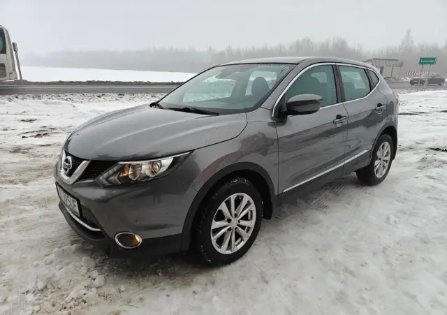 NISSAN Qashqai 1.2 DIG-T Xtronic TEKNA