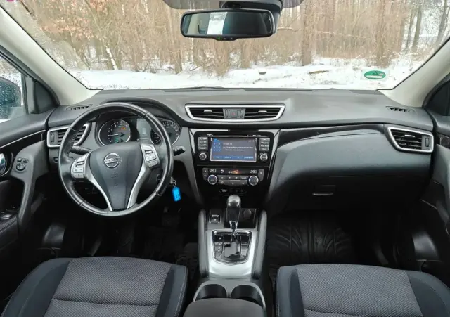 NISSAN Qashqai 1.2 DIG-T Xtronic TEKNA