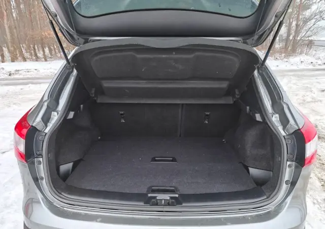 NISSAN Qashqai 1.2 DIG-T Xtronic TEKNA