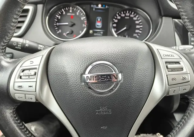 NISSAN Qashqai 1.2 DIG-T Xtronic TEKNA