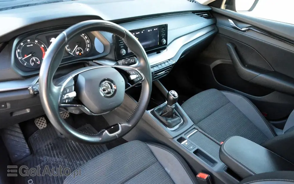 SKODA Octavia 1.5 TSI ACT Ambition