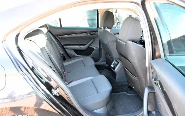 SKODA Octavia 1.5 TSI ACT Ambition