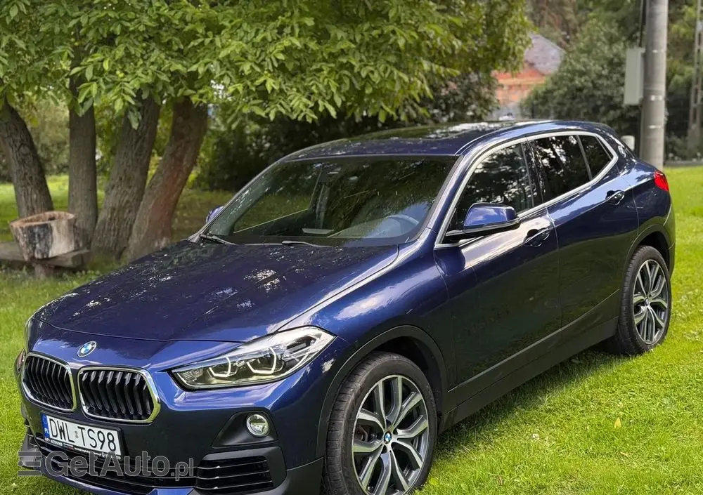 BMW X2 Ver-sdrive20i-advantage