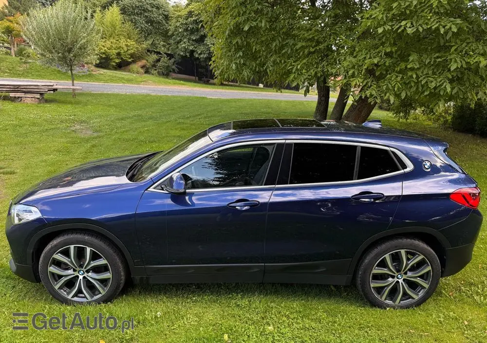 BMW X2 Ver-sdrive20i-advantage
