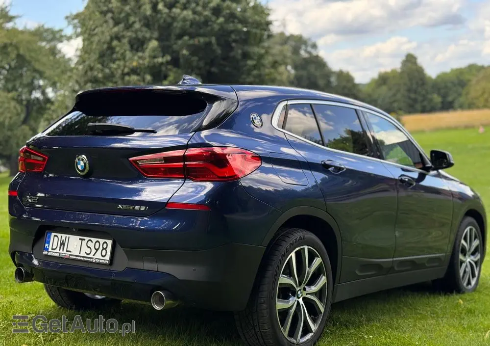 BMW X2 Ver-sdrive20i-advantage