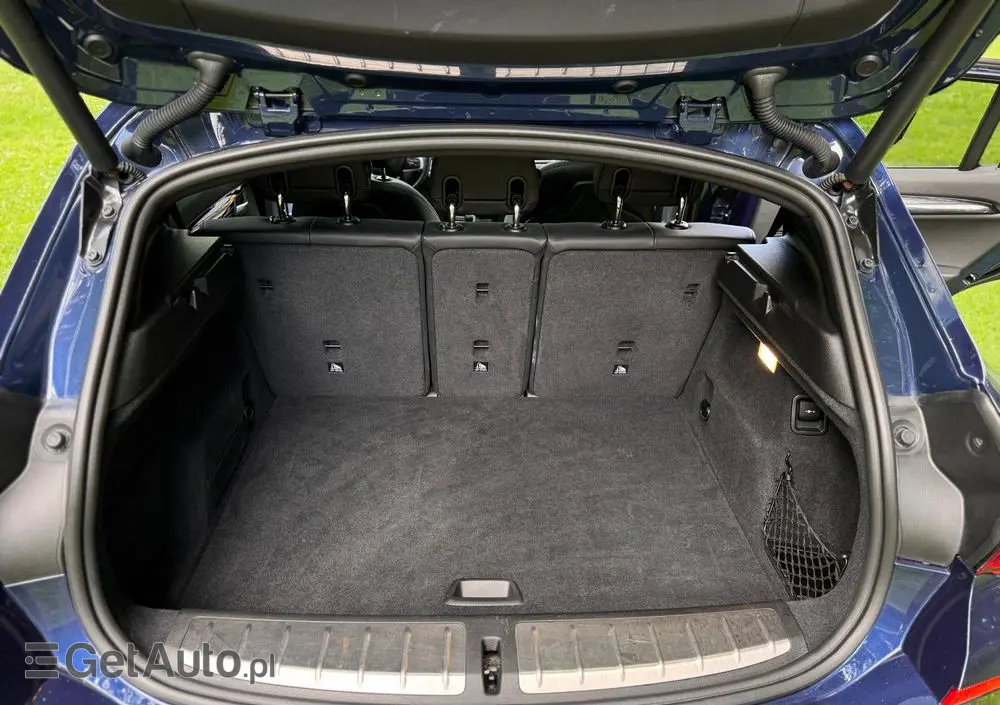 BMW X2 Ver-sdrive20i-advantage