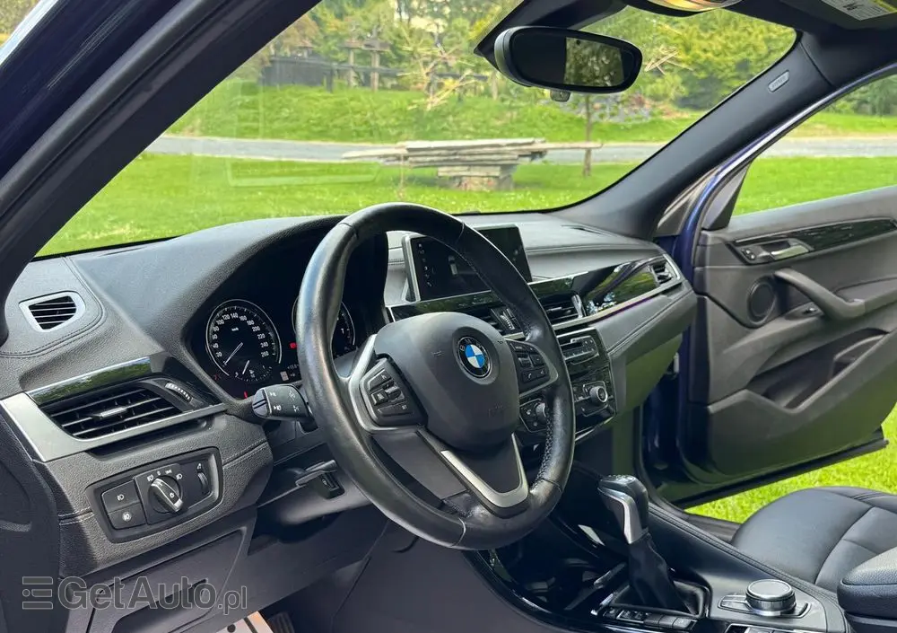 BMW X2 Ver-sdrive20i-advantage