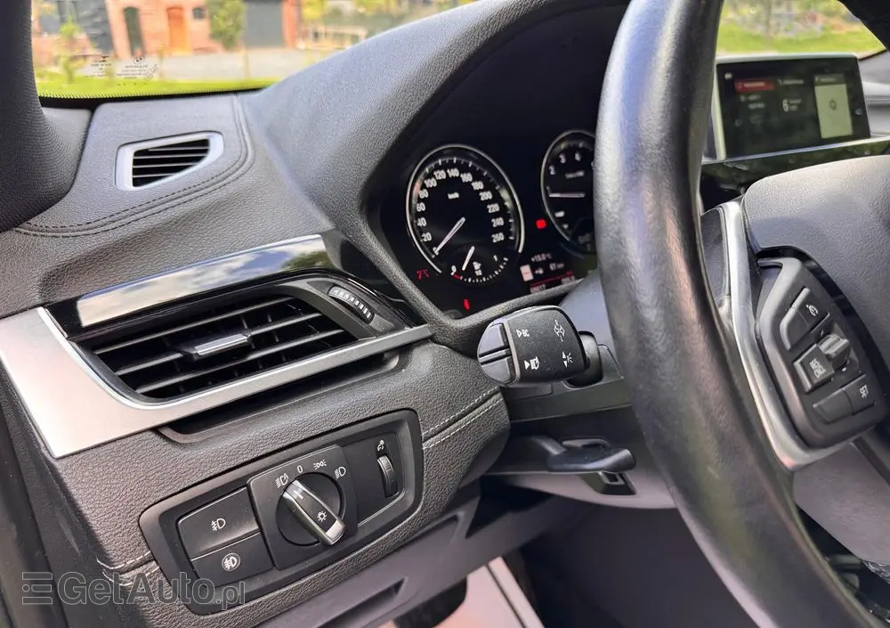 BMW X2 Ver-sdrive20i-advantage