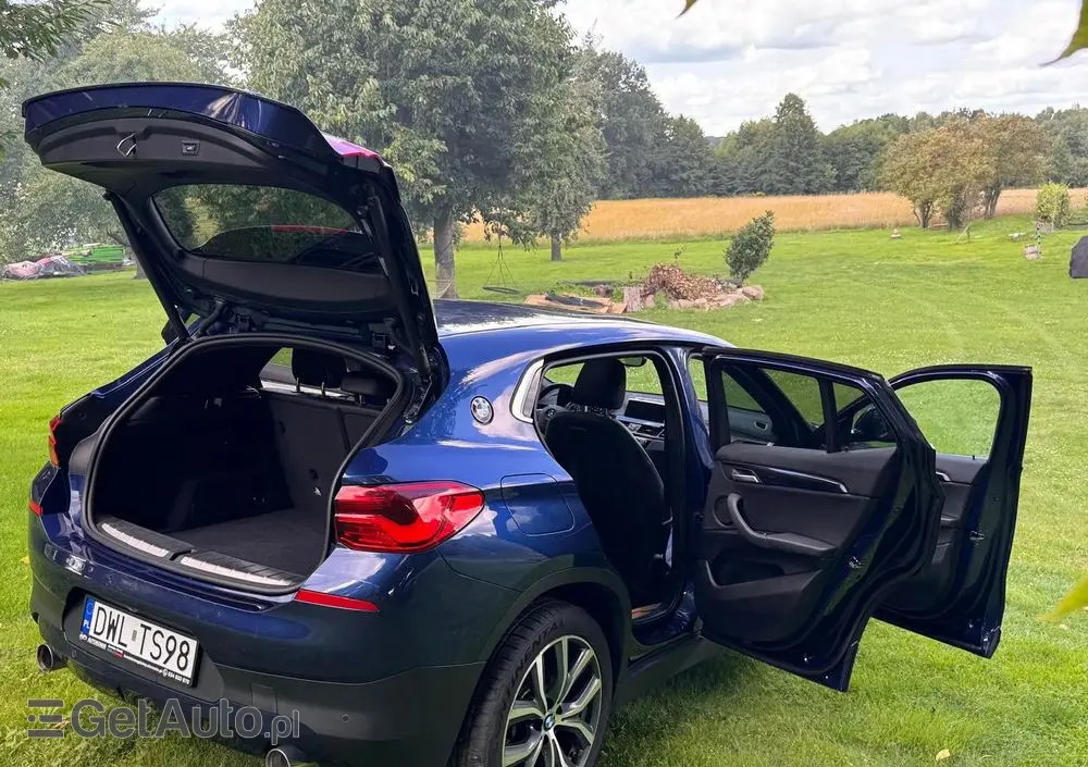 BMW X2 Ver-sdrive20i-advantage