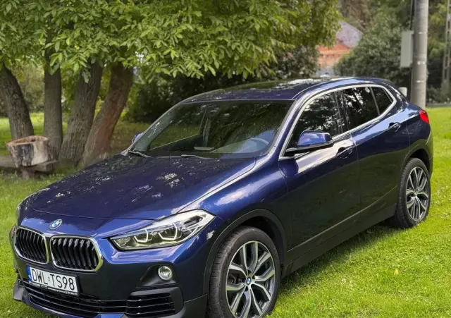 BMW X2 Ver-sdrive20i-advantage