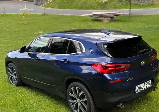 BMW X2 Ver-sdrive20i-advantage