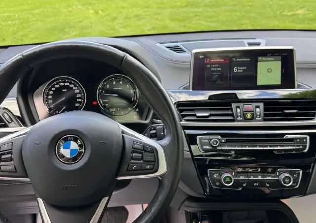 BMW X2 Ver-sdrive20i-advantage