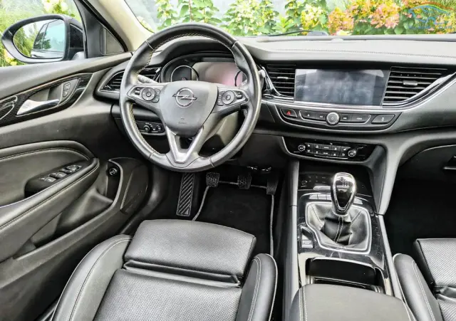 OPEL Insignia 1.6 ECOTEC Business Edition