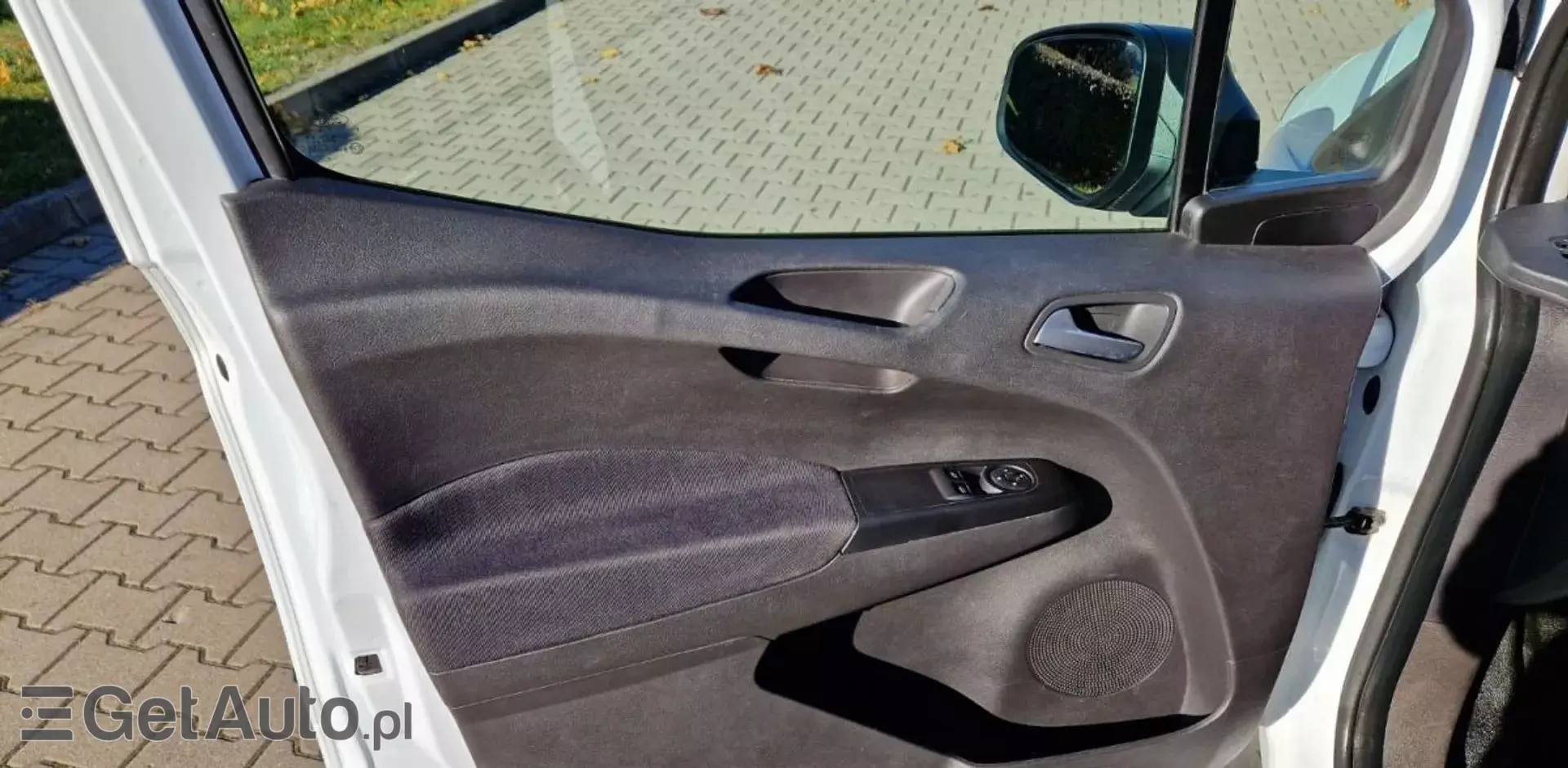 FORD Transit Courier 