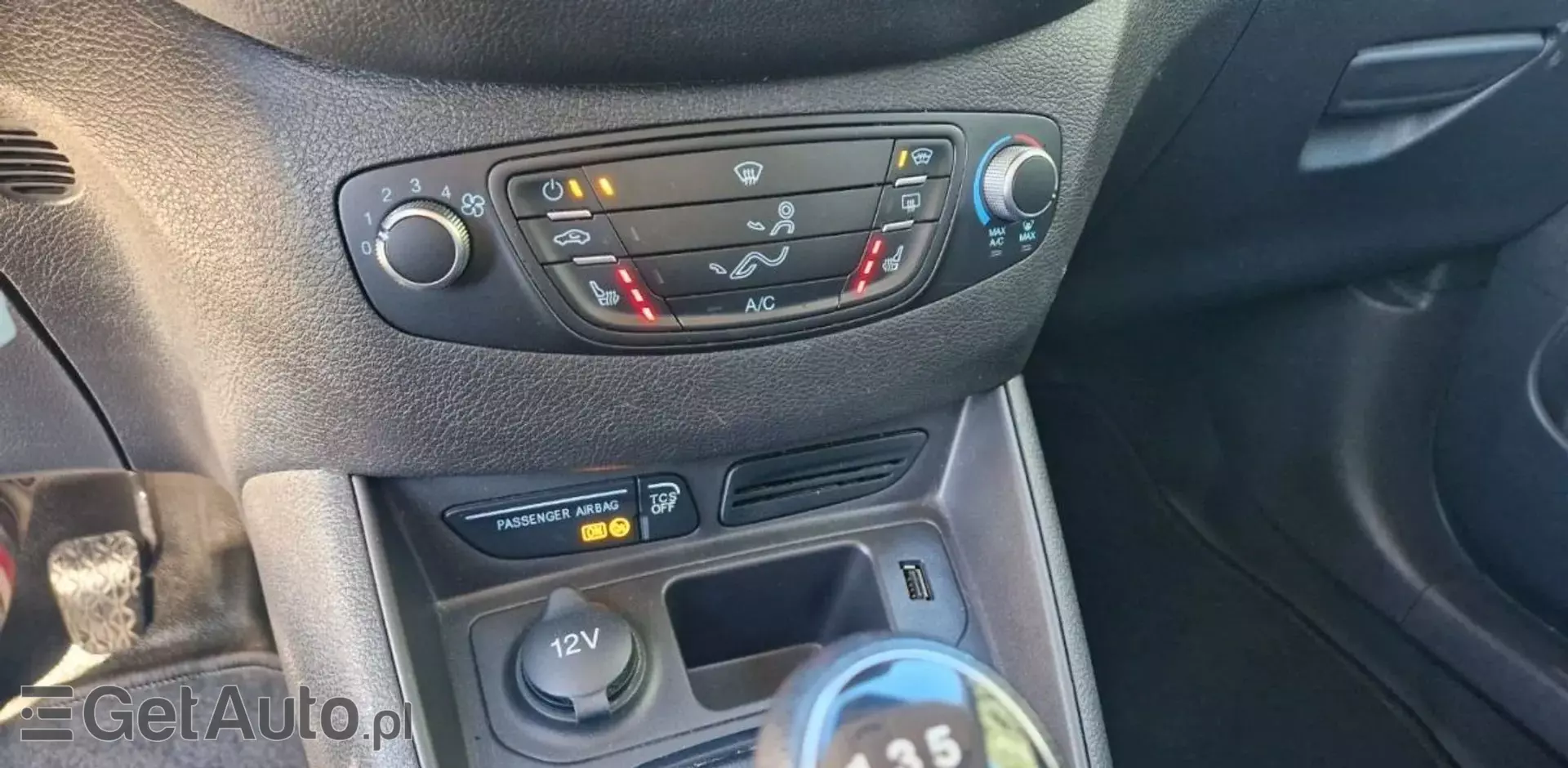 FORD Transit Courier 