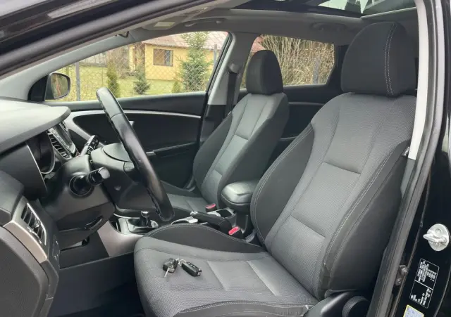 HYUNDAI I30 1.6 CRDi Premium