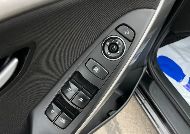 HYUNDAI I30 1.6 CRDi Premium