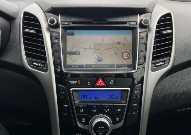 HYUNDAI I30 1.6 CRDi Premium