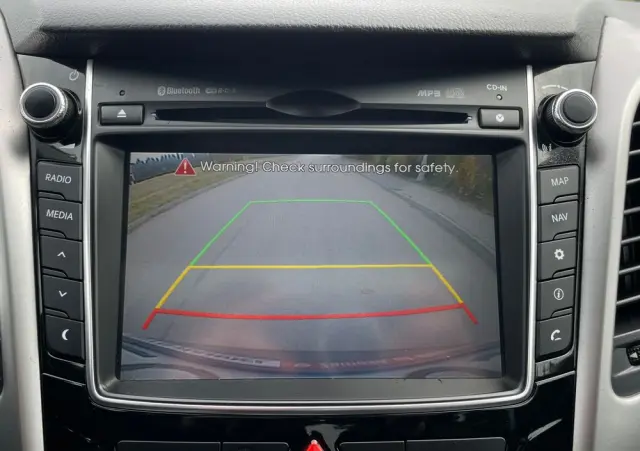 HYUNDAI I30 1.6 CRDi Premium