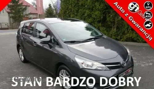 TOYOTA Verso 