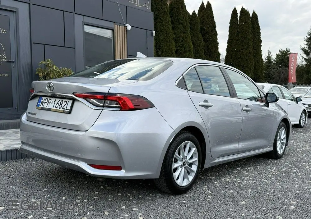 TOYOTA Corolla 1.5 Style