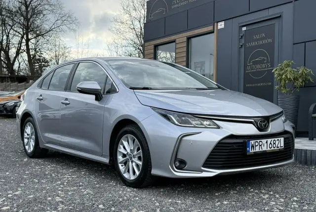 TOYOTA Corolla 1.5 Style