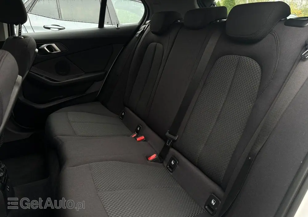 BMW Seria 1 118i