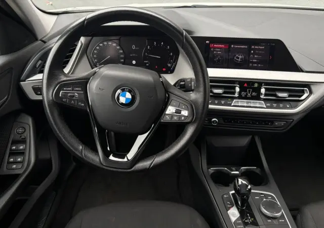 BMW Seria 1 118i