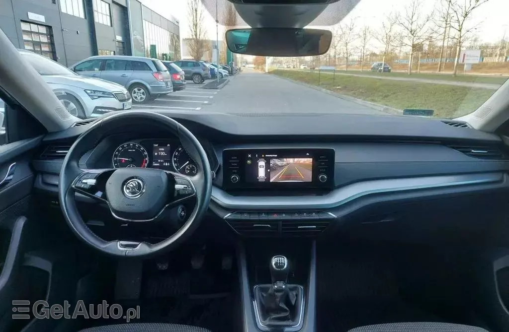 SKODA Octavia 