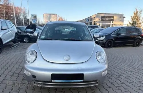 VOLKSWAGEN New Beetle 
