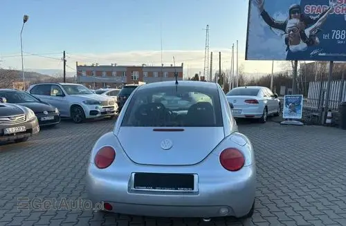 VOLKSWAGEN New Beetle 