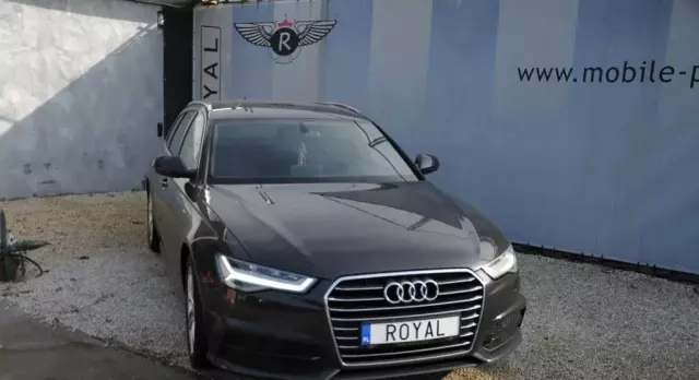 AUDI A6 