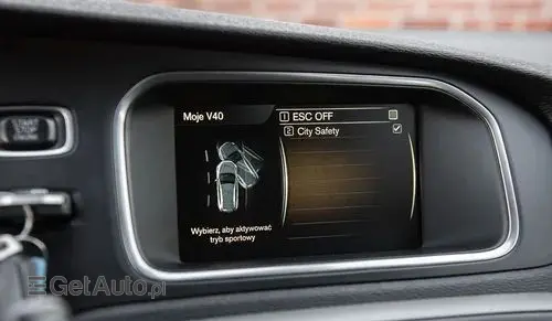 VOLVO V40 Cross Country 