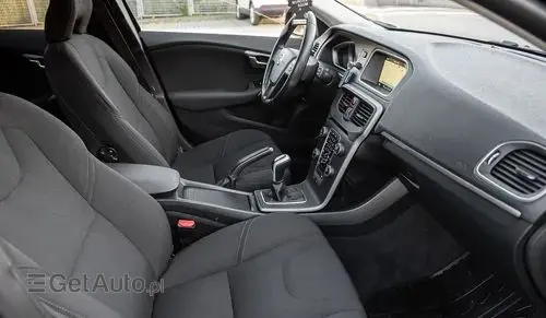 VOLVO V40 Cross Country 