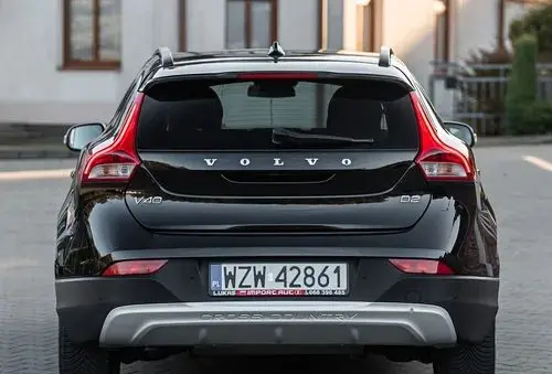 VOLVO V40 Cross Country 
