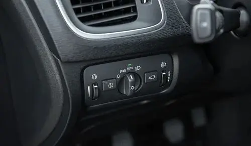 VOLVO V40 Cross Country 