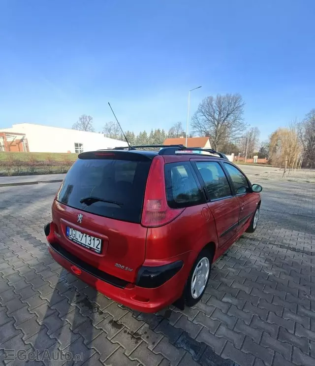 PEUGEOT 206 