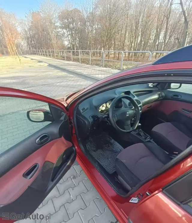 PEUGEOT 206 