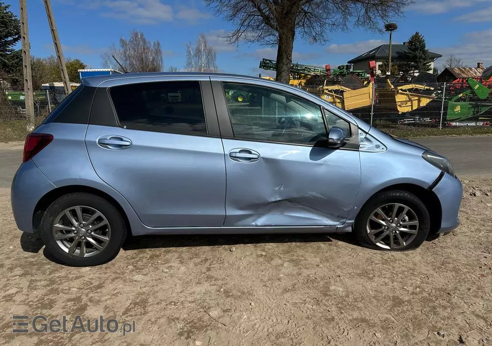 TOYOTA Yaris 1.33 Premium