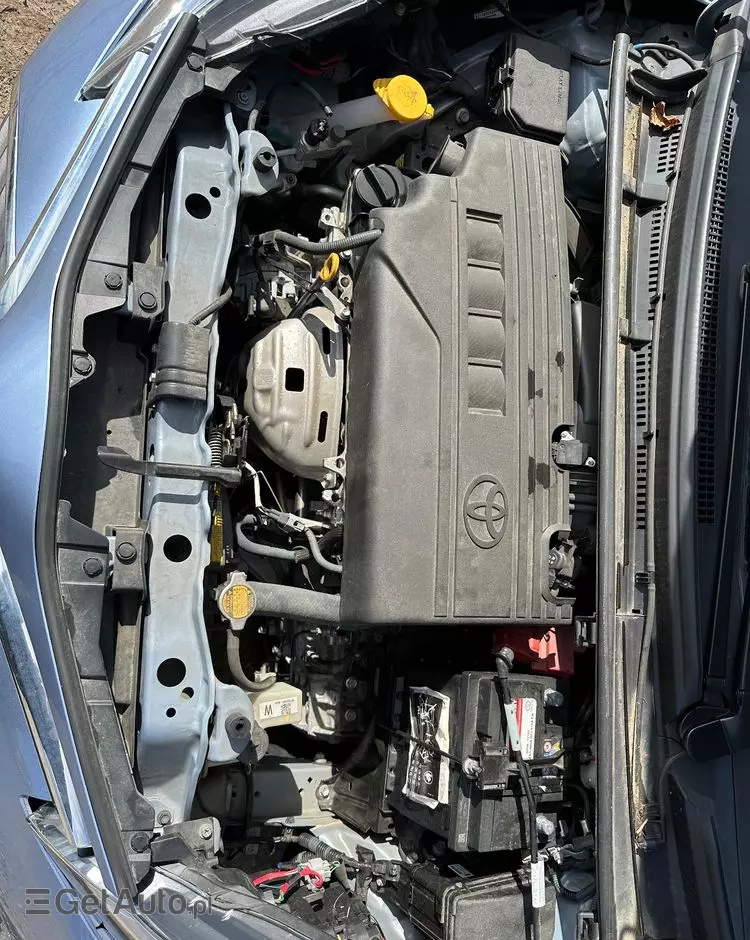 TOYOTA Yaris 1.33 Premium