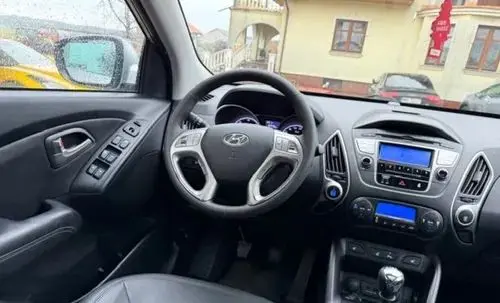 HYUNDAI Ix35 