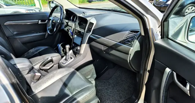 CHEVROLET Captiva 2.4 LS