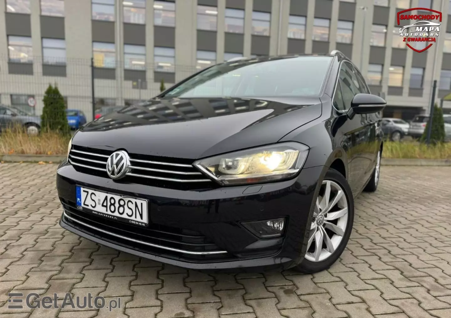 VOLKSWAGEN Golf Sportsvan 