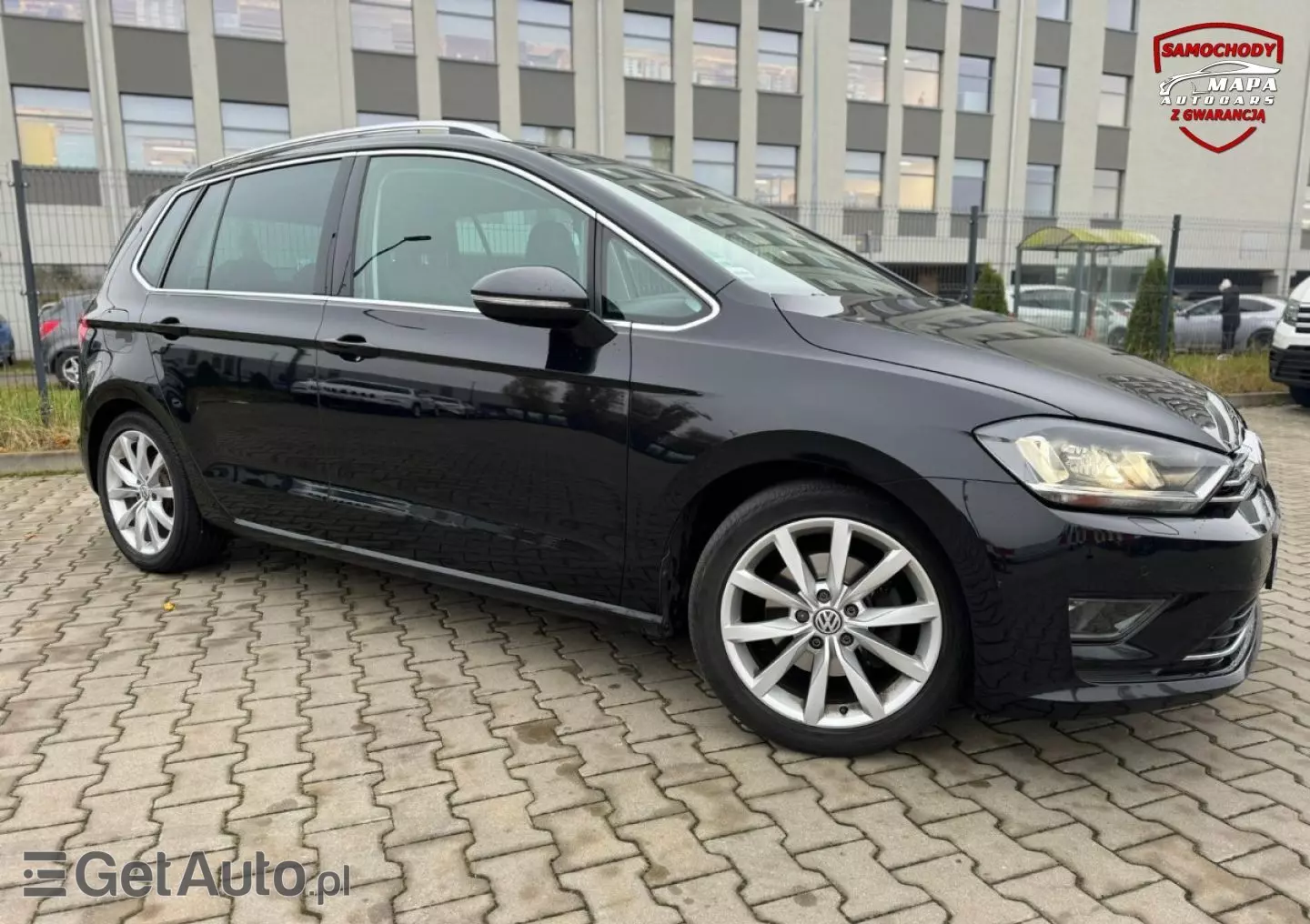 VOLKSWAGEN Golf Sportsvan 