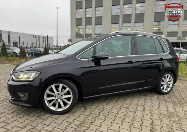 VOLKSWAGEN Golf Sportsvan 