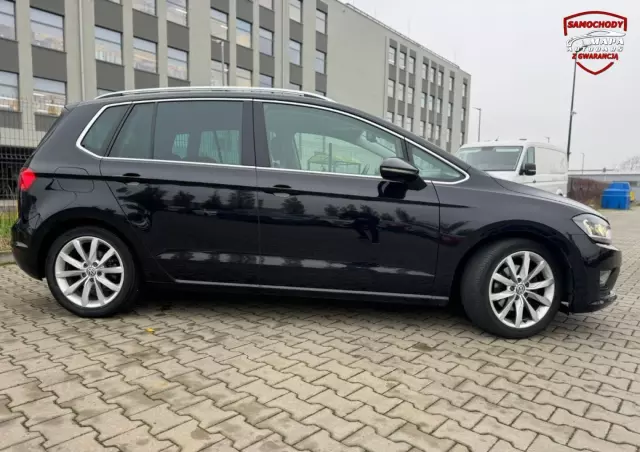 VOLKSWAGEN Golf Sportsvan 