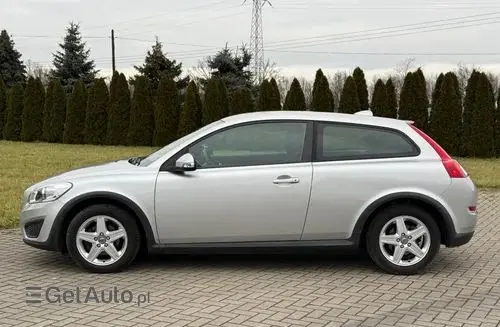 VOLVO C30 