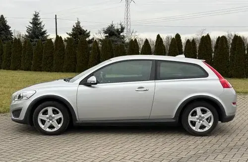 VOLVO C30 