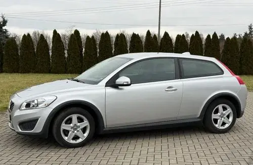 VOLVO C30 